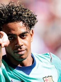 Tio de Lamine Yamal lamenta a escolha da Bola de Ouro e alfineta sobre aposentadoria de rival: 'Harry Kane tem mais três dias de futebol pela frente e nós simplesmente entregamos o prêmio a ele'