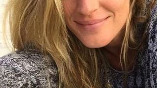 A sopa de legumes favorita de Gisele Bündchen é perfeita para aquecer seu Inverno: com brócolis, cenoura e batata, essa receita tem menos de 200 calorias e ajuda no controle do peso