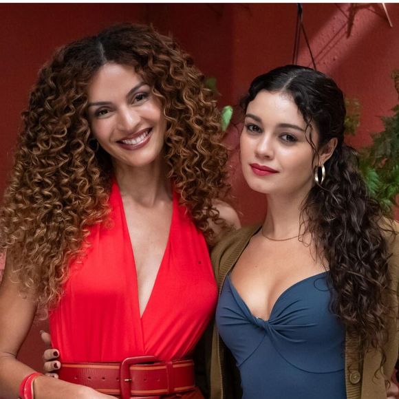 Gerluce (Sophie Charlotte) e Viviane (Gabriela Loran) são mulheres guerreiras na novela 'Três Graças', da Globo