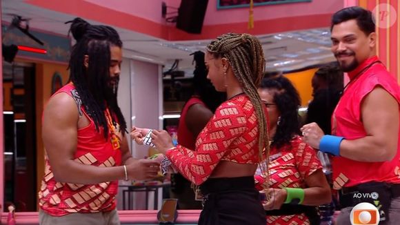 Diogo Almeida colocou Aline e Vinícius 'Na Mira do Líder' no 'BBB 25'