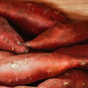 Batata-doce também ajuda a prevenir doenças do coração, já que reduz inflamações e ajudam a evitar o acúmulo de gordura nas artérias