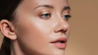 Adeus, 'glass skin'! A nova estética 'Cloud Skin' é o segredo para ter uma pele aveludada, natural e super elegante