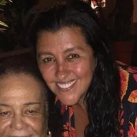 'Meu coração dói': morte da ialorixá Mãe Carmen, líder do Terreiro do Gantois, aos 98 anos abala Regina Casé: