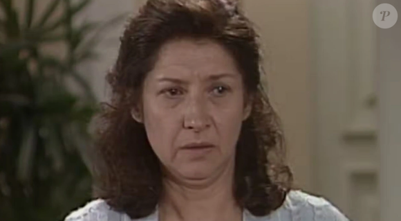 Qual é o final de Dalva (Ana Rosa) na novela 'História de Amor'? Mãe de Caio (Angelo Paes Leme), com medo da solidão, vai morar em Teresópolis com Urbano (Sebastião Vasconcelos)