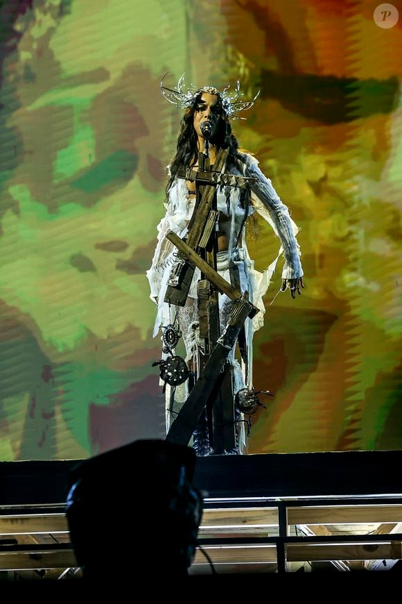 Marina Sena se apresentou pela primeira vez no Rock in Rio