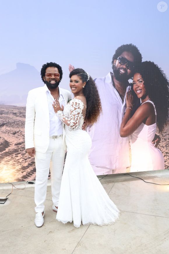 Romantismo e elegância marcaram os looks de casamento de Xande de Pilares e Thay Pereira. O casal apostou em produções clássicas e cheias de personalidade para celebrar a união no Dia dos Namorados