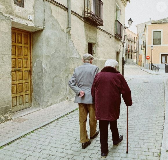 Embora seja triste se afastar de algumas pessoas, essas reflexões também abrem a possibilidade de construir laços mais genuínos
