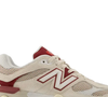 O novo New Balance 9060 'Linen Burgundy' tem chamado atenção por unir conforto, amortecimento e uma combinação de cores inspirada na clássica 'apple pie' americana, conquistando espaço entre as principais apostas para os looks de inverno