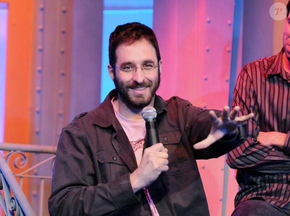 Rafinha Bastos usou de ironia para falar de atores que dentro de seus personagens na TV já cometeram crimes como sequestro e assassinato