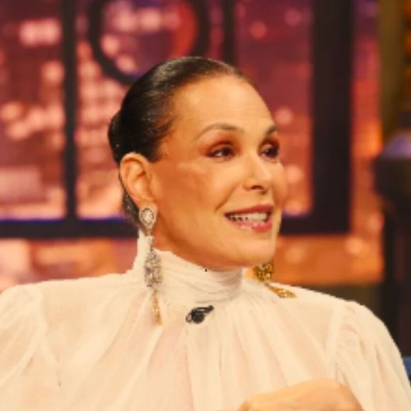 Carolina Ferraz revelou bastidores de 'Por Amor' e falou sobre a repercussão do casal Milena e Nando, vivido com Eduardo Moscovis na novela de Manoel Carlos
