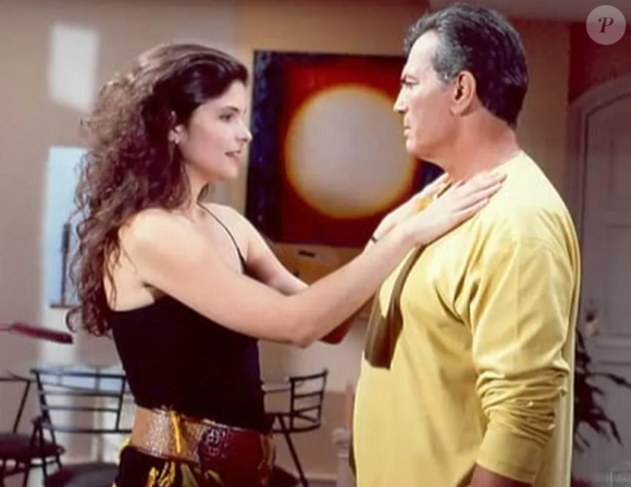 Em ‘De Corpo e Alma’ (1992), Gloria Perez abriu espaço para o tema ao retratar a história de Paloma (Cristiana Oliveira), que recebe o coração de Betina (Bruna Lombardi).