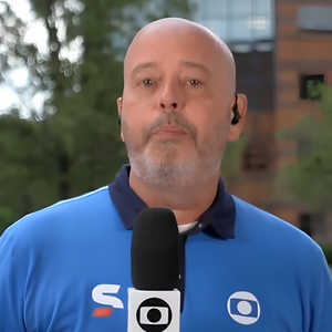Após deixar a cobertura da Copa do Mundo por problemas de saúde, Alex Escobar passou por uma cirurgia no Rio de Janeiro para retirar um tumor descoberto durante exames médicos