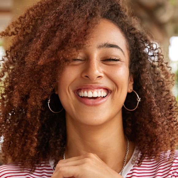 Psicologia explica por que pessoas muito analíticas podem ter mais dificuldade para aproveitar o presente, segundo especialista
