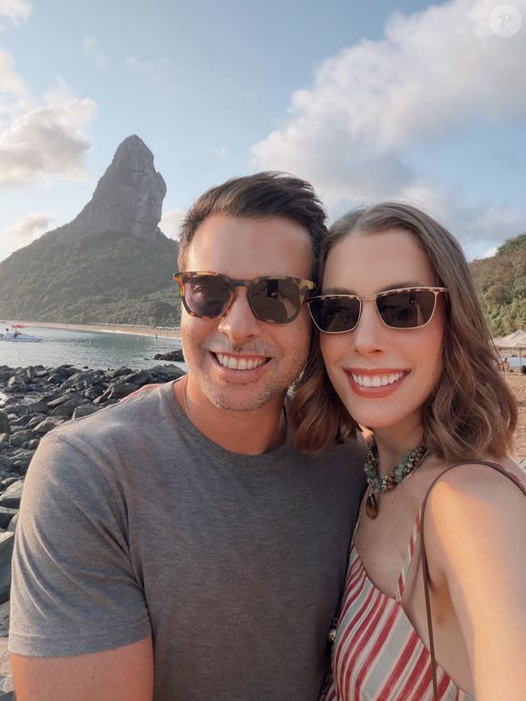 Fabiana Justus e o marido, Bruno Levi D'Ancona, escolheram fazer uma mini lua-de-mel em Fernando de Noronha