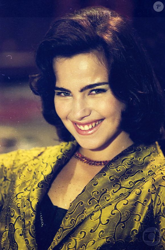 O trabalho de 'Hilda Furacão' (1998) foi o primeiro de Ana Paula Arósio na Globo.
