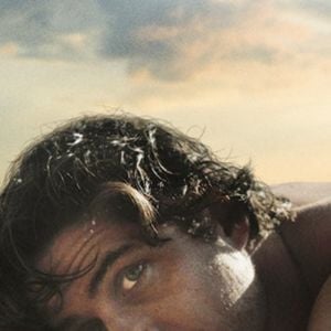 Marco Pigossi vive drama imigrante em 'Maré Alta' como Lourenço