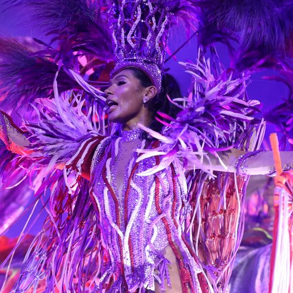 Pocah voltou a desfilar na Grande Rio após dois anos de hiato