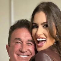 'Todos os homens começaram a se tornar invisíveis': esposa de Amado Batista 51 anos mais jovem abre o jogo sobre intimidade e diz ter 'orgulho' do casamento