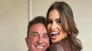 'Todos os homens começaram a se tornar invisíveis': esposa de Amado Batista 51 anos mais jovem abre o jogo sobre intimidade e diz ter 'orgulho' do casamento