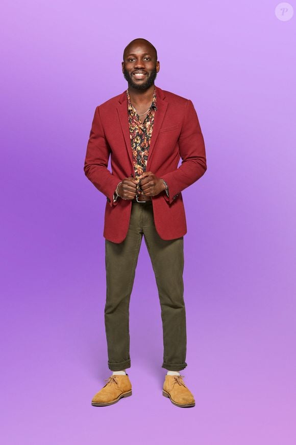 Mo, 35 anos e é Gerente de Propriedade