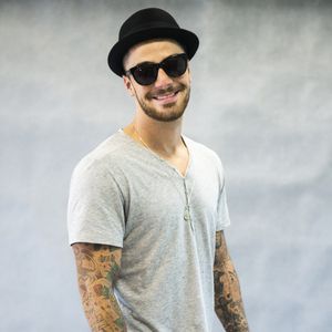 Felipe Titto conta detalhes de cena completamente nu