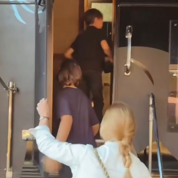 Andressa Suita revelou nas redes sociais detalhes do motorhome em que está hospedada com Gusttavo Lima e os filhos Gabriel e Samuel durante a temporada da família em Barretos