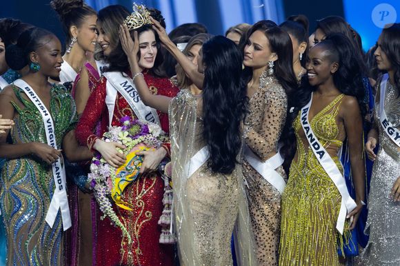 Fátima Bosch foi coroada Miss Univeso 2025 na última quinta-feira, dia 20 de novembro