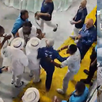 'Humilhação': tratamento à Velha Guarda da Portela vira escândalo com correria, empurrões e revolta no Carnaval 2026; veja vídeo