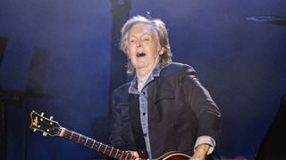 Aos 84 anos, Paul McCartney segue dieta vegana há 5 décadas, faz jejum e tem um jantar pós-show infalível com frango vegetal: 'Macarrão ao azeite com alguns legumes misturados. Brócolis, couve-flor, um pouco de cenoura'