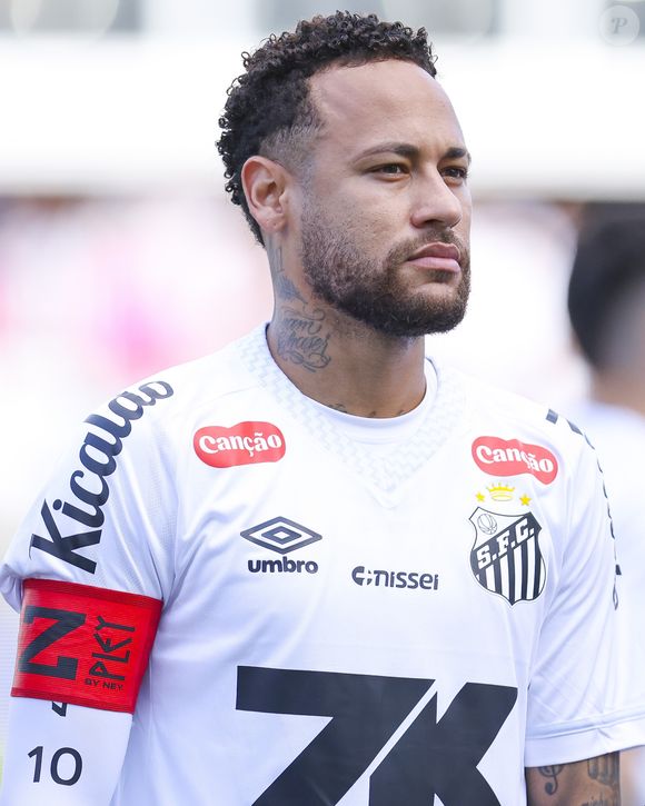 Neymar é um dos nomes 'dos sonhos' de Rodrigo Carelli, diretor de 'A Fazenda', para participar do reality