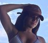 Maisa Silva, Bia em 'Garota do Momento', posa de biquíni cintura alta e barriga definida choca até Larissa Manoela