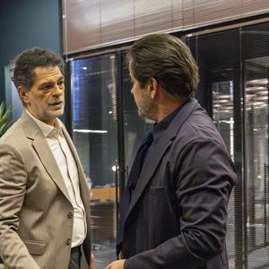 Ferette e Rogério travam uma guerra na novela 'Três Graças'