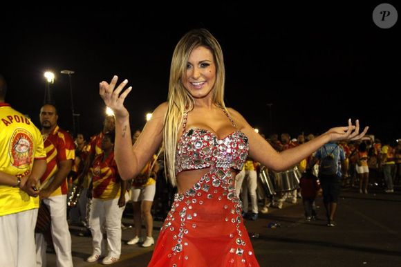 Andressa Urach ao portal Ego em 2011: ‘Com certeza, vou dar conta. Eu sei dançar e também já trabalhei como modelo. Acredito que eu possa ser a nova Sheila Mello’