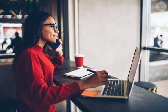 O Mercúrio Retrógrado afeta a comunicação e a tecnologia: fique atento nesses aspectos