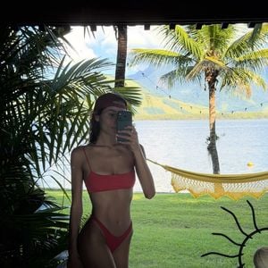 Sasha Meneghel consolida carreira na moda com marca própria e atuação internacional