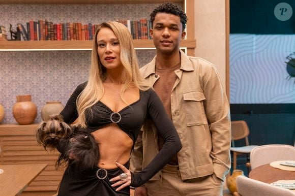 Mariana Ximenes grava com Juan Paiva na novela 'Dona de Mim'