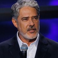 A dias de deixar o 'Jornal Nacional', William Bonner é alfinetado por Téo José ao ironizar Fórmula 1 fora da Globo: 'Perdeu o respeito'