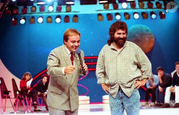 Após acidente com Gugu Liberato, diretor do Viva a Noite afastou chance de repetir quadros perigosos com o apresentador: 'Não vamos fazer mais nada de perigoso com o Gugu. Não vai ter mais terror'