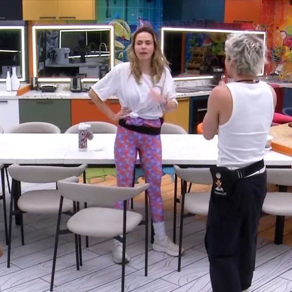 Em uma conversa na cozinha, Milena foi advertida por Juliano e Ana Paula Renault