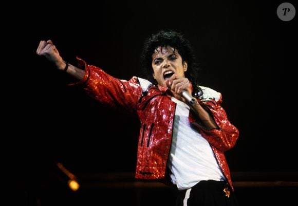 Prato mexicano de Michael Jackson durante ‘Thriller’: receita leva molho de chile vermelho e queijo e é servida com acompanhamentos