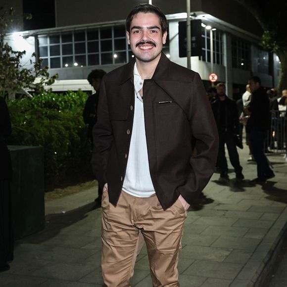 O apresentador João Silva esteve na festa de 30 anos de Bruna Marquezine, realizada nesta sexta-feira (15), no Rio de Janeiro.