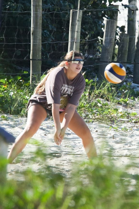 Filha de Cauã Reymond e Grazi Massafera, Sofia tem 13 anos