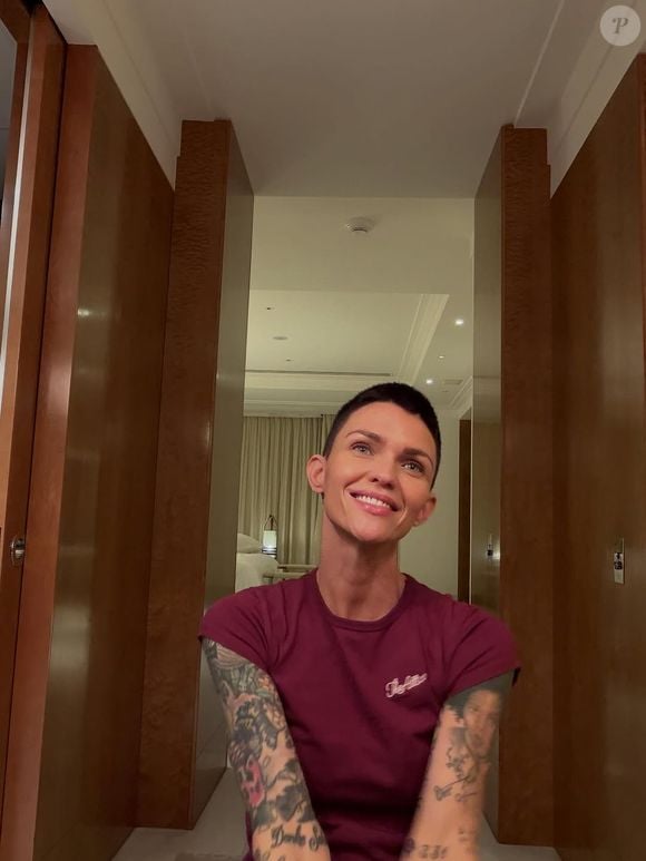 A atriz australiana Ruby Rose, conhecida mundialmente por seu papel na série ‘Orange Is the New Black’, acusou publicamente Katy Perry de assédio sexual
