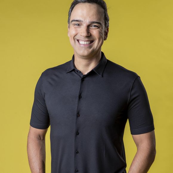 Tadeu Schmidt vive o ‘BBB’ tão intensamente quanto os participantes. Durante três meses, o apresentador acompanha de perto todos os acontecimentos