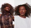 O novo cabelo moreno iluminado de Liniker é a inspiração necessária para seu setembro: cantora atualiza tom dos fios cacheados e opina sobre novo visual. 'Mudar nem sempre é sobre cortar pela raiz'