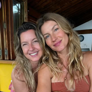 Irmã gêmea de Gisele Bündchen à equipe de Hugo Gloss: ‘Quem conhece nossa família e os valores que nos orientam sabe que essas informações não são verdadeiras’