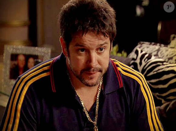 Murilo Benício é visto hoje em dose dupla na Globo: à tarde é o Tufão da novela 'Avenida Brasil' e à noite o Ferette de 'Três Graças'