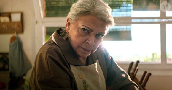 Kiti Mánver emociona como avó determinada a descobrir a verdade sobre o desaparecimento da neta