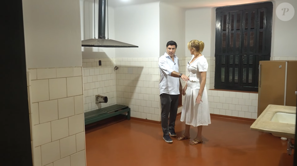 A reforma da fazenda de Ana Hickmann e Edu Guedes inclui uma estrutura pensada para grandes eventos: uma cozinha industrial de 210 metros quadrados. De acordo com o NSC Total, o projeto também contempla novos sistemas sanitários com acessibilidade e outras adequações no casarão histórico