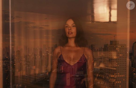 Isis Valverde foi a estrela da campanha de Orchid Lumière